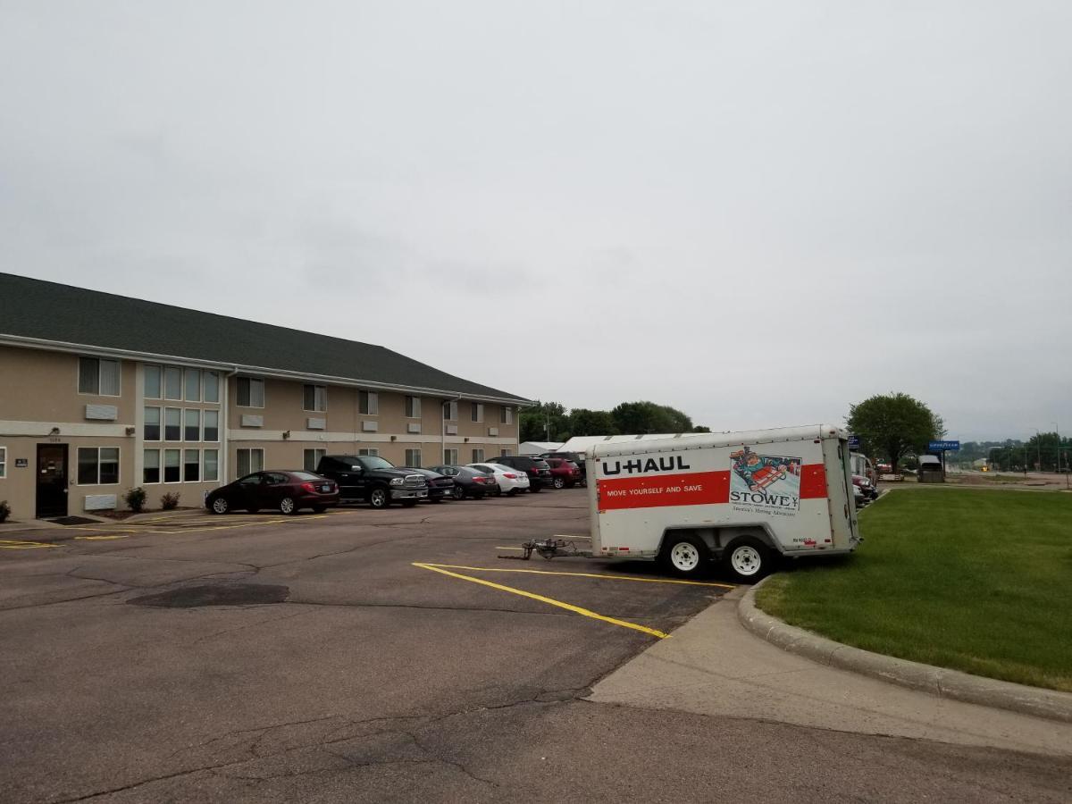 Bilmar Inn&Suites Dell Rapids Exterior foto
