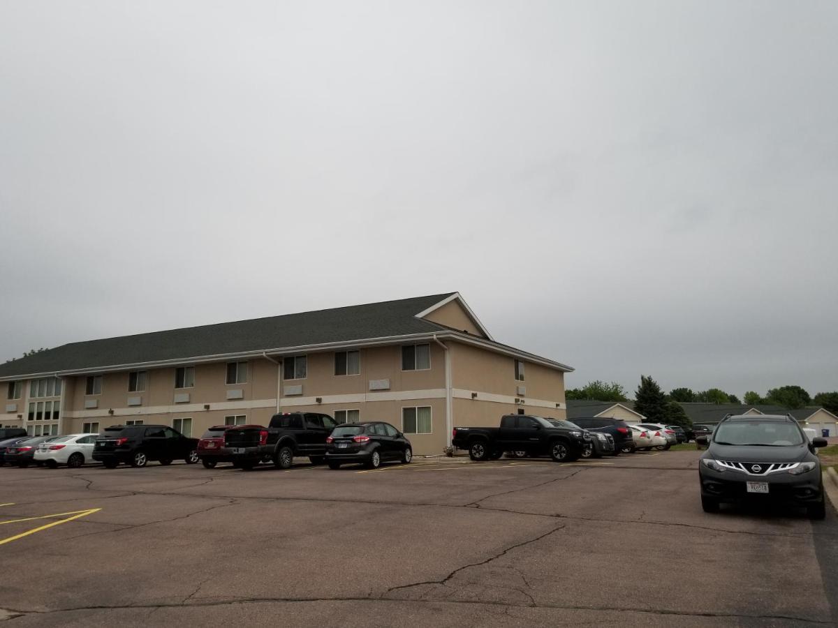 Bilmar Inn&Suites Dell Rapids Exterior foto