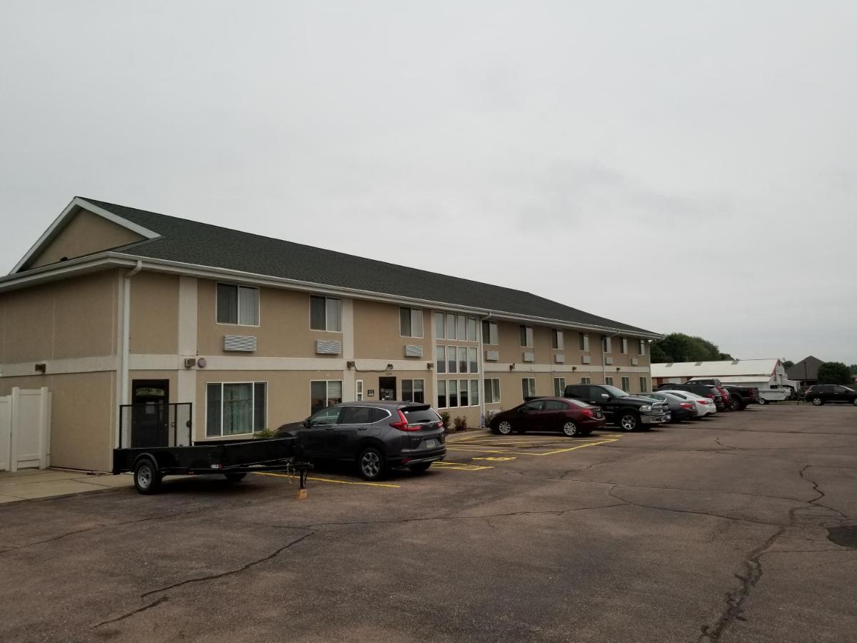 Bilmar Inn&Suites Dell Rapids Exterior foto